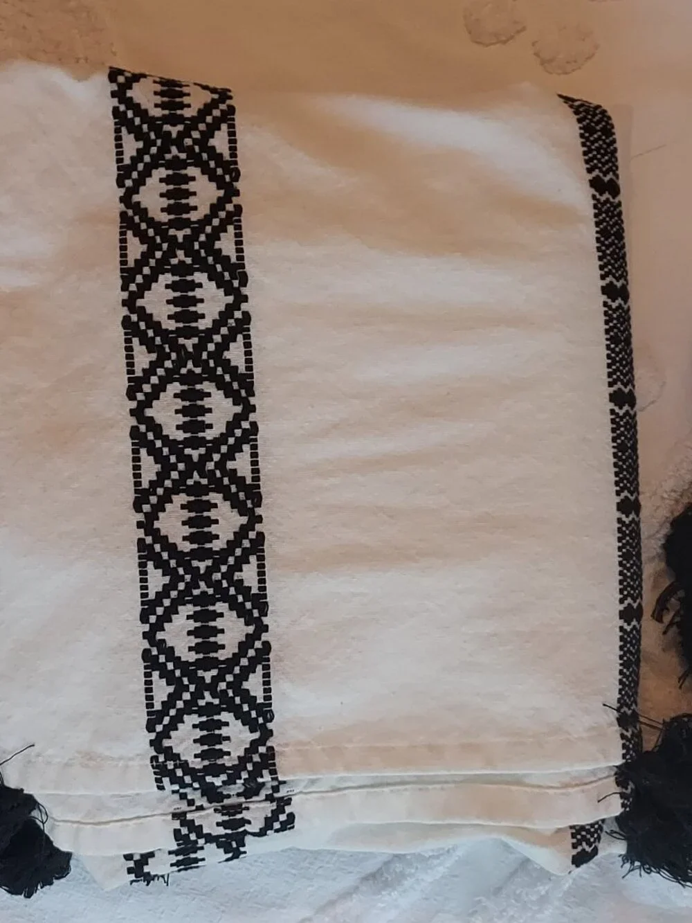 (2) Better Home & Gardens Boho Shower Curtains White w Black stitching Like New